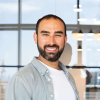 Eli Simhayev's avatar